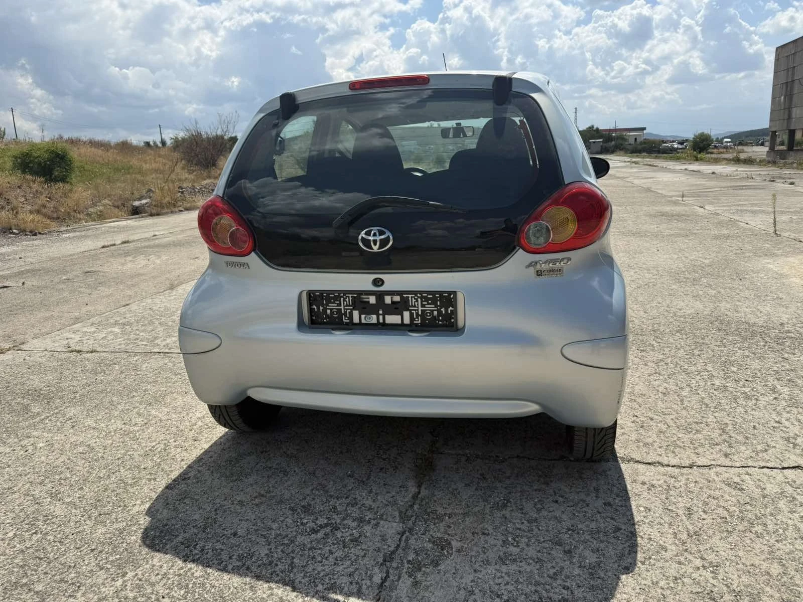 Toyota Aygo 1.0 - изображение 7