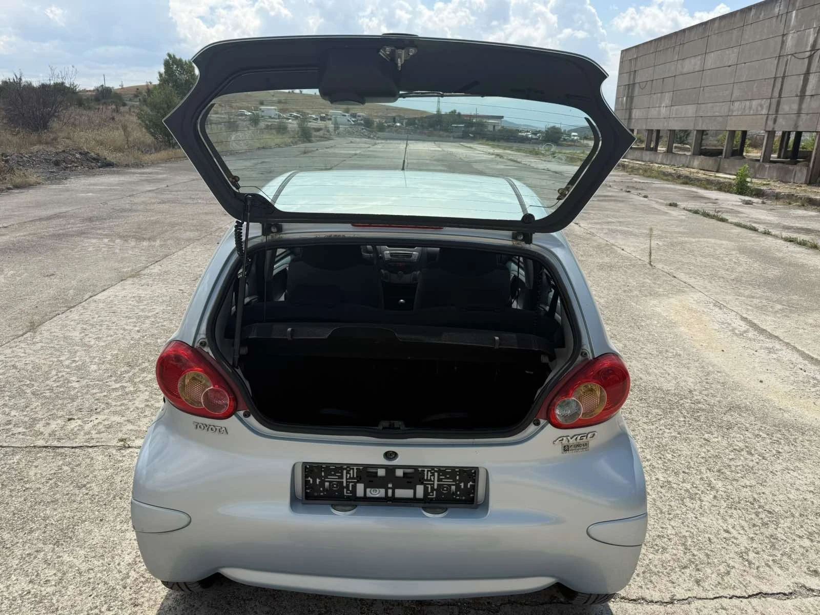 Toyota Aygo 1.0 - изображение 9