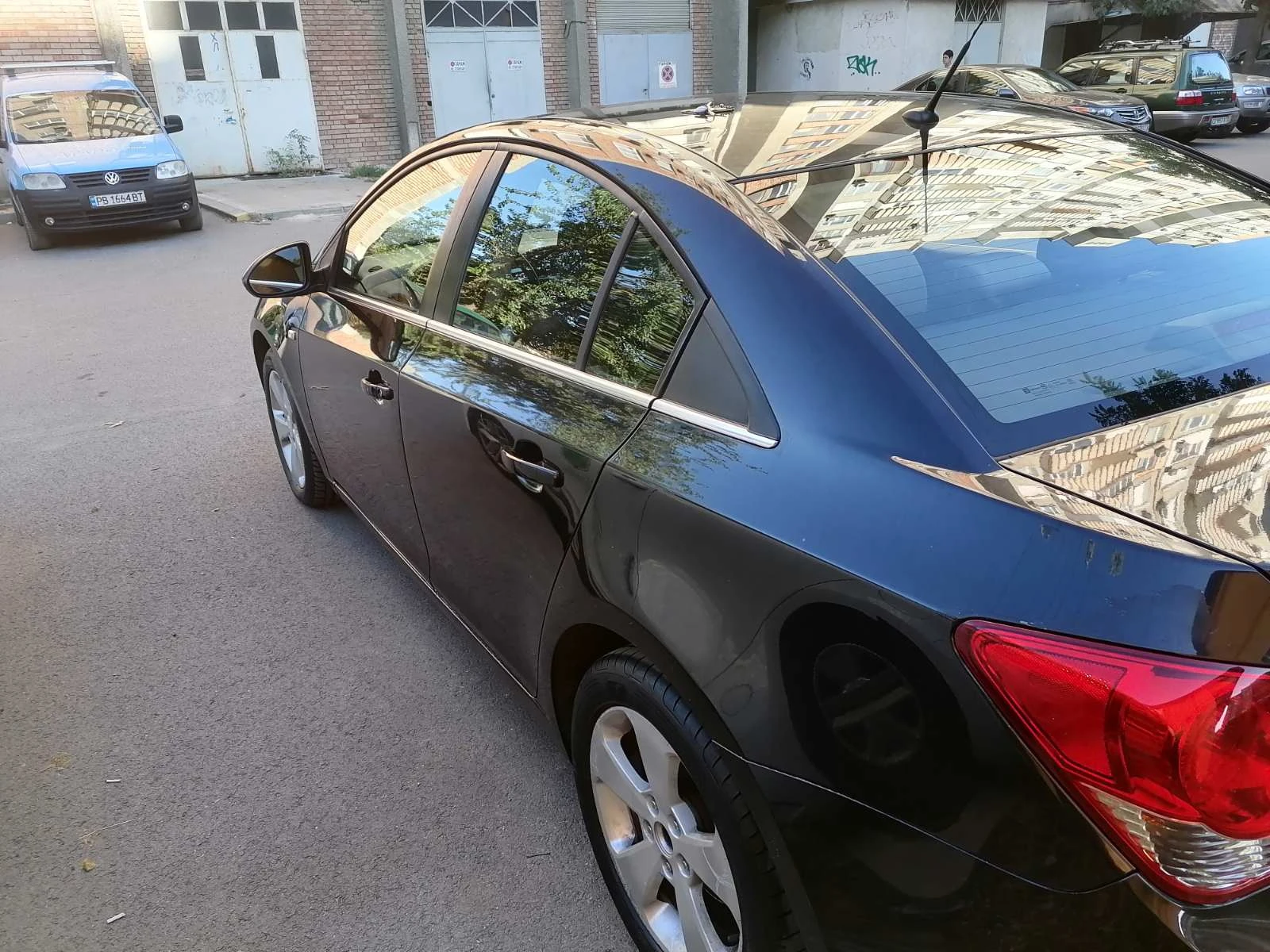 Chevrolet Cruze  - изображение 3