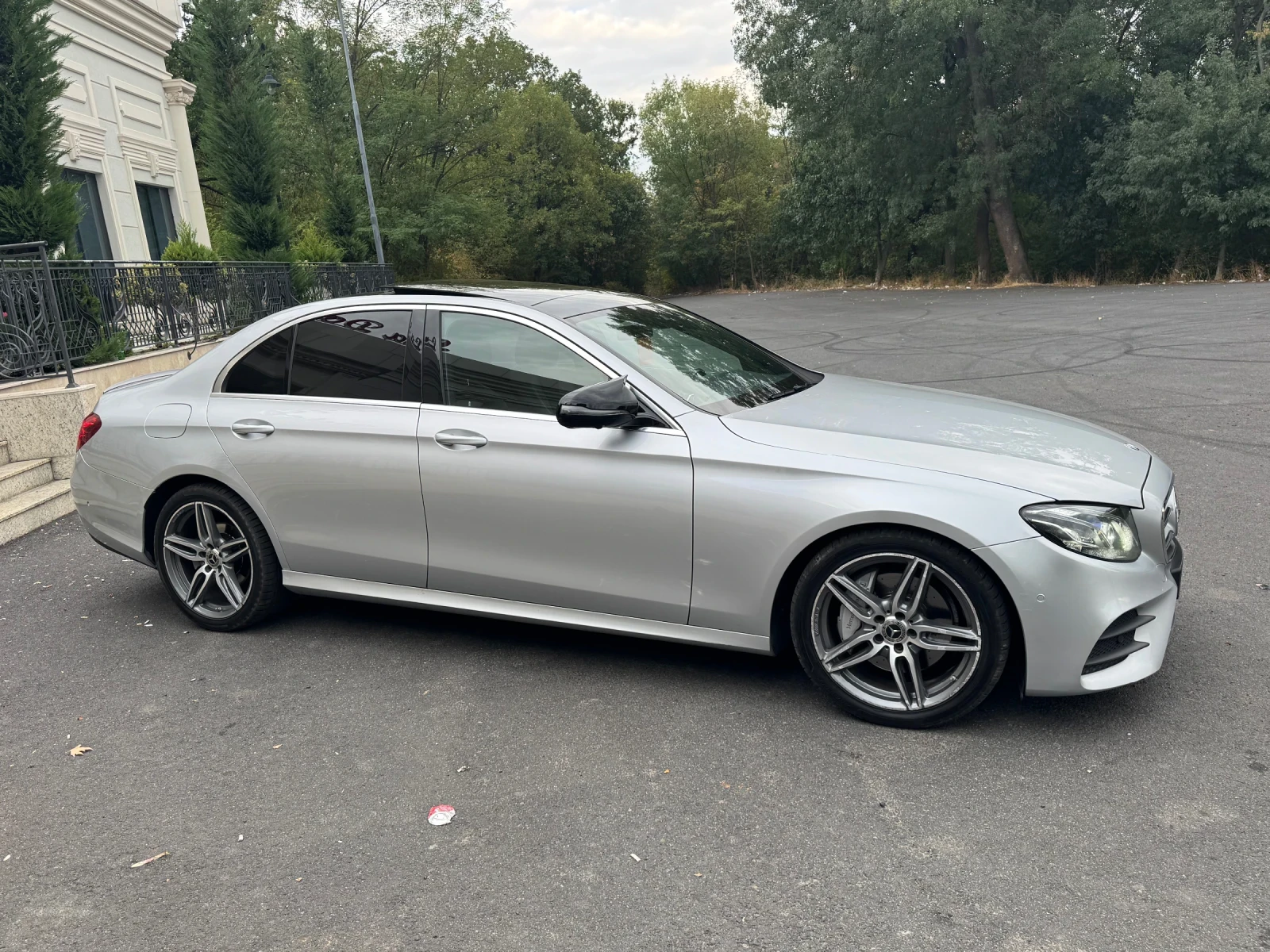 Mercedes-Benz E 220  - изображение 5