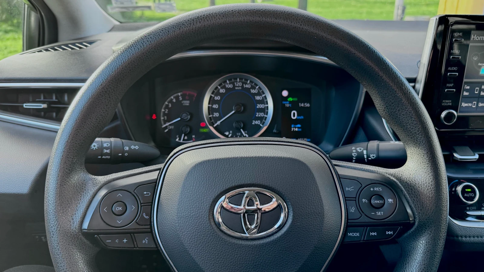 Toyota Corolla 1.8 Hybrid Sedan | Mobile.bg   16