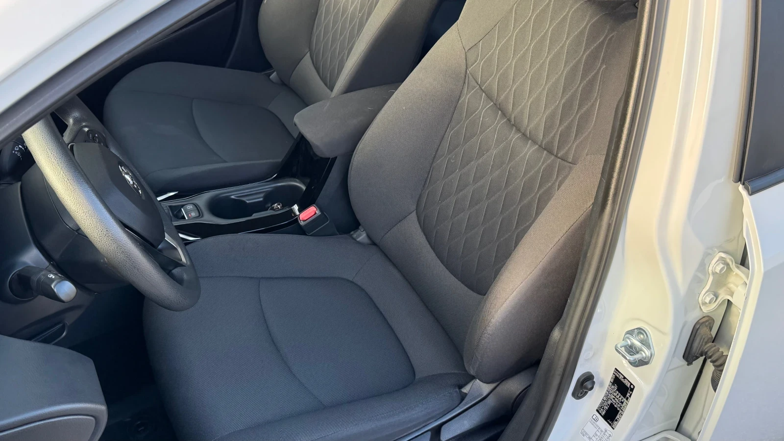 Toyota Corolla 1.8 Hybrid Sedan | Mobile.bg   11