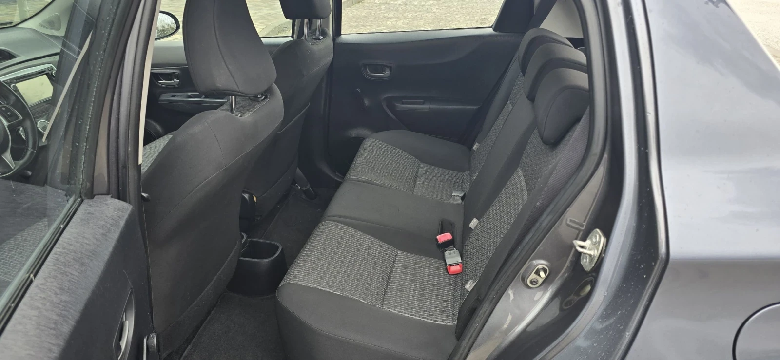 Toyota Yaris 1.33 99�.�.������/������ | Mobile.bg � ����������� 12