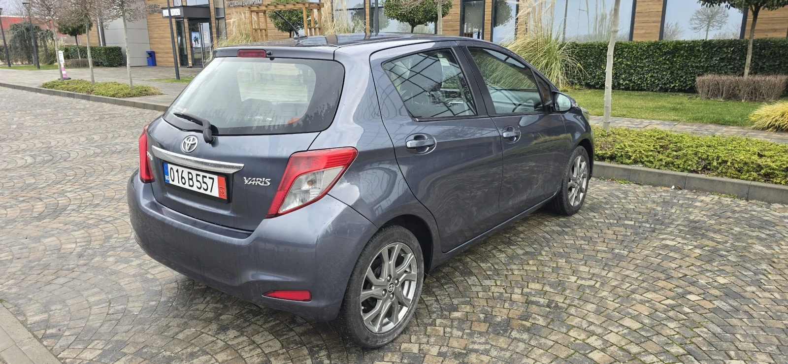 Toyota Yaris 1.33 99�.�.������/������ | Mobile.bg � ����������� 6