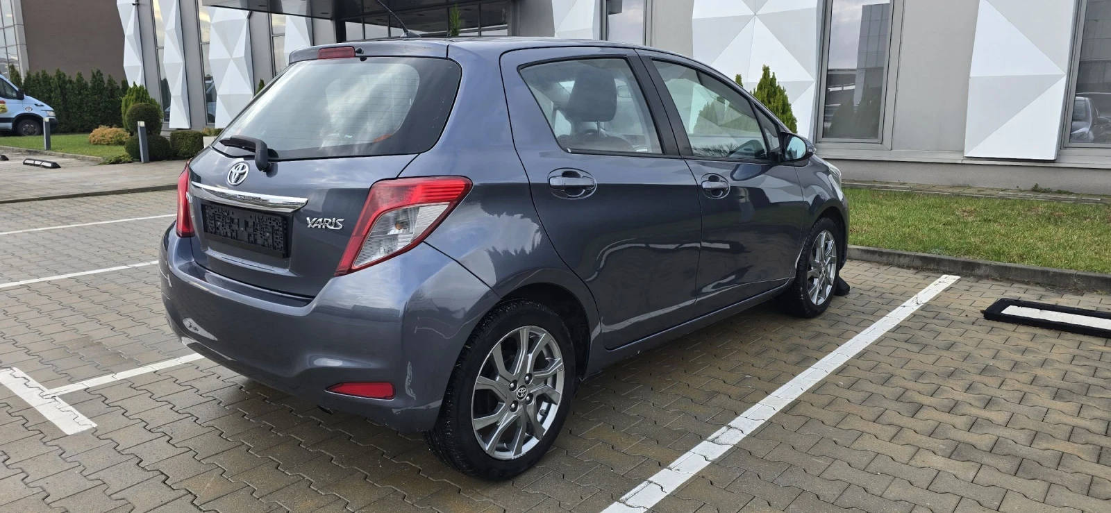 Toyota Yaris 1.33 99к.с.ЛИЗИНГ/БЕНЗИН - изображение 4