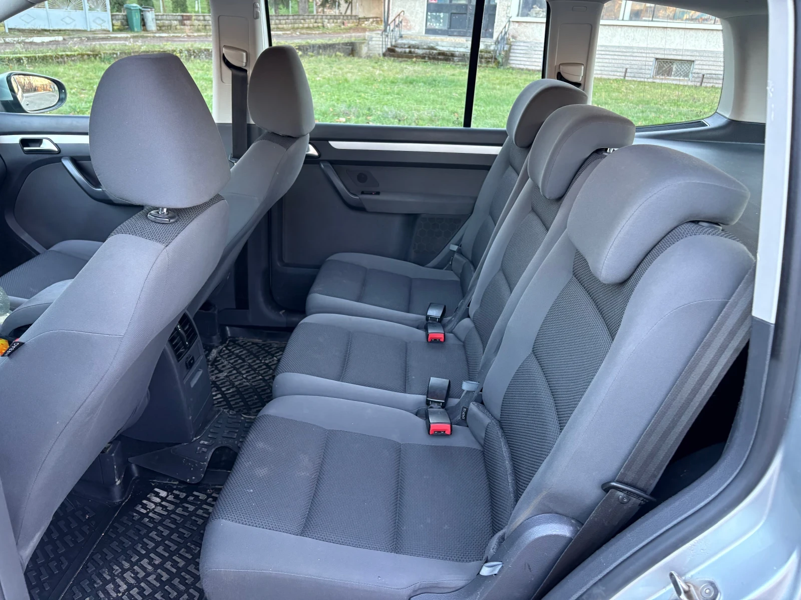 VW Touran 1.6 TDI | Mobile.bg � ����������� 11