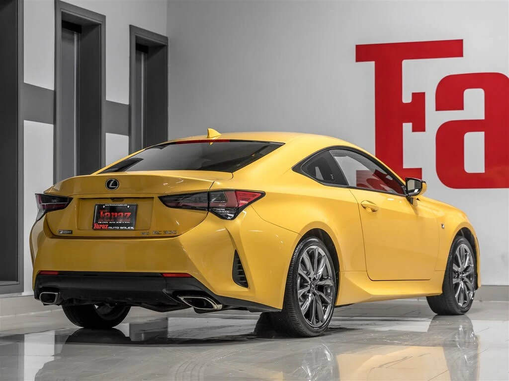 Lexus RC 300 F SPORT * CARFAX * АвтоКредит* (ЦЕНА ДО БГ) - изображение 2