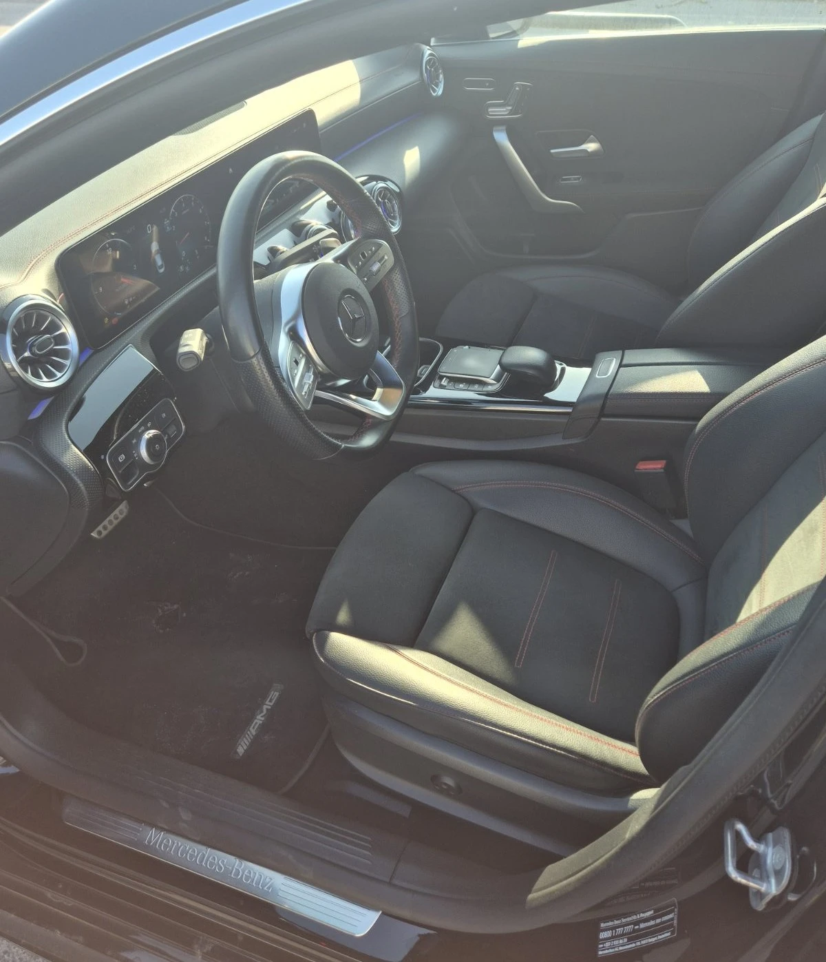 Mercedes-Benz CLA 250 AMG пакет, снимка 11 - Автомобили и джипове - 53896344