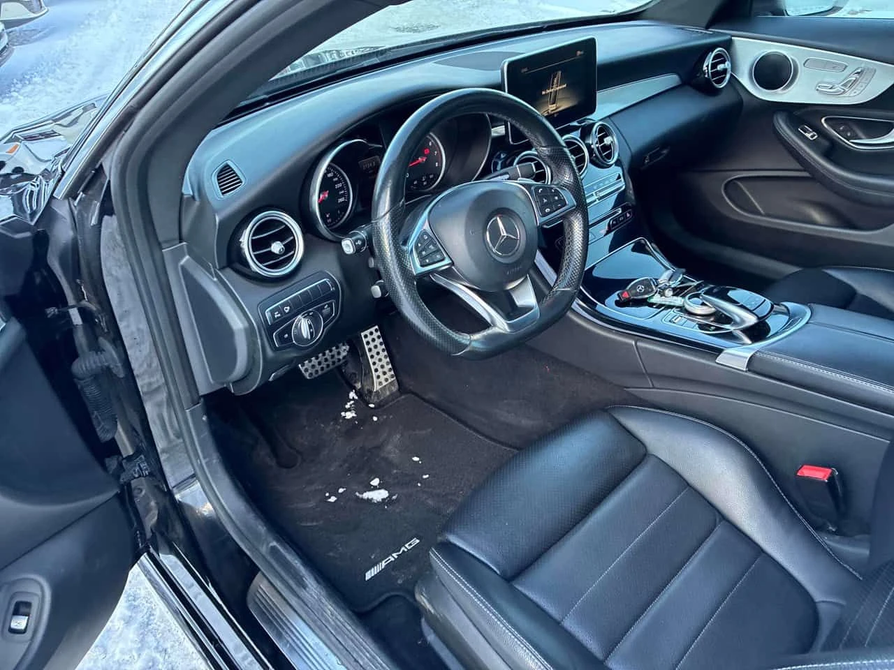 Mercedes-Benz C 300 * CARFAX * 360 * ПОДГРЕВИ * ПАМЕТ, снимка 5 - Автомобили и джипове - 54047331