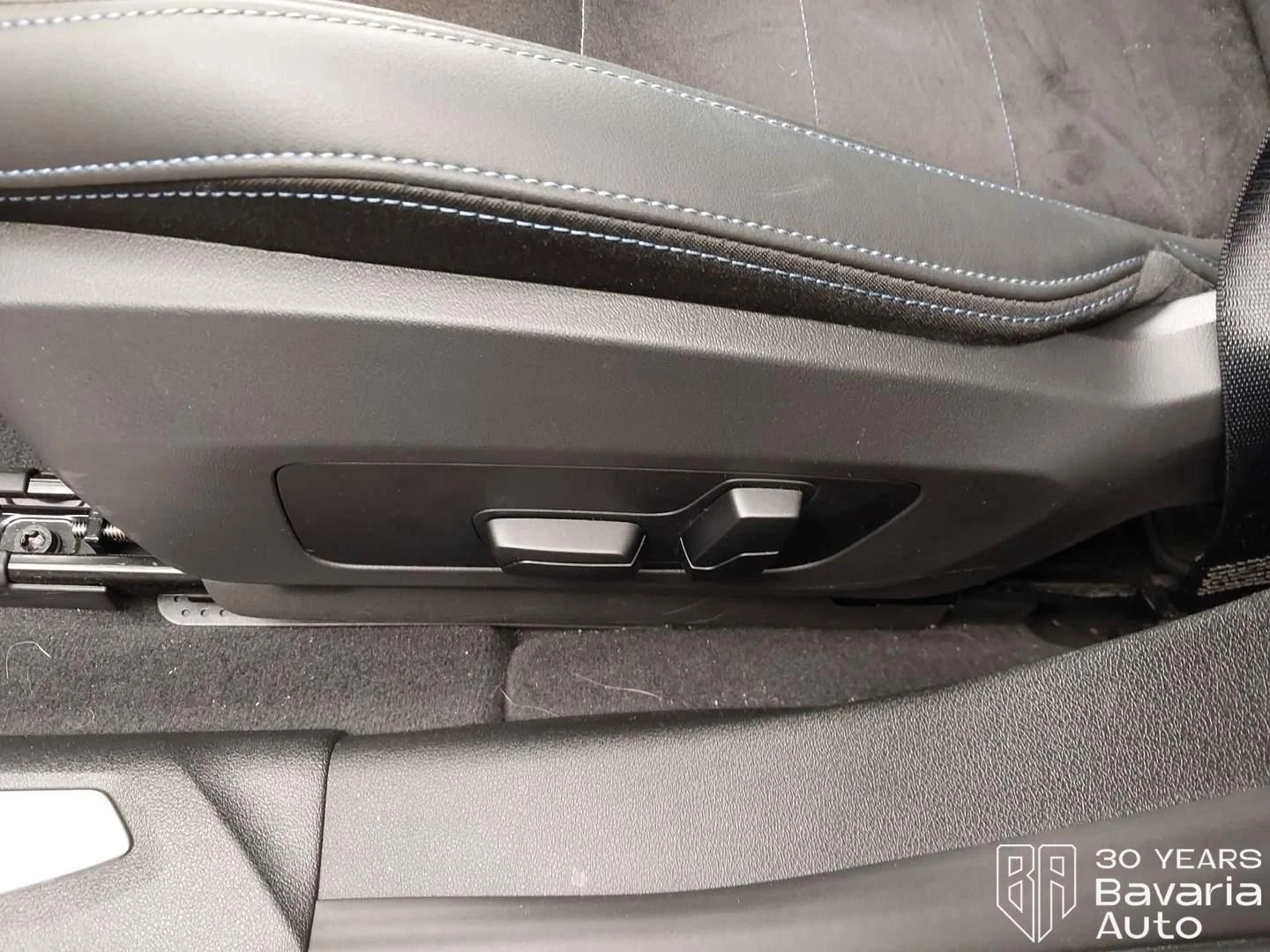 BMW 120 M Sport Paket Steptronic, снимка 14 - Автомобили и джипове - 54129812