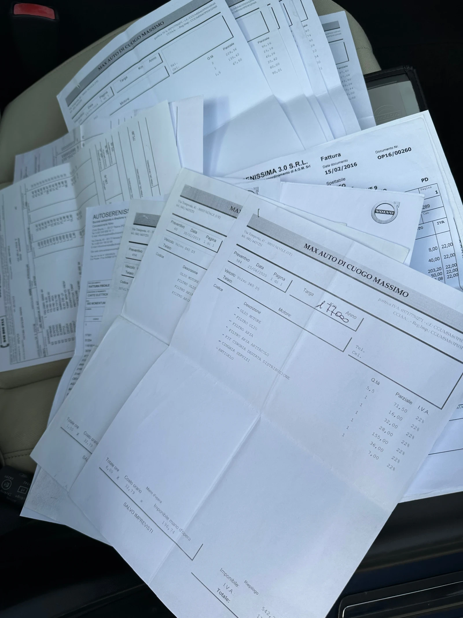 Volvo S60 S60 d3, снимка 14 - Автомобили и джипове - 54174218