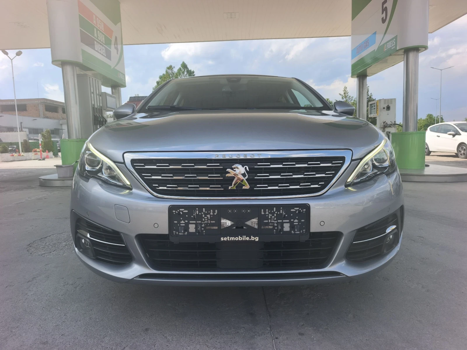 Peugeot 308 1.6HDI 120kc ALURRE NEW !!!!, снимка 2 - Автомобили и джипове - 54932337