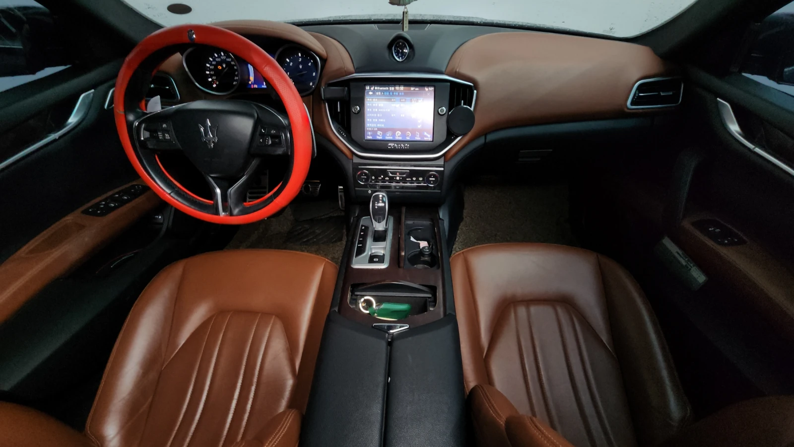 Maserati Ghibli 3.0d* BLIND SPOT* ЕЛ. БАГАЖНИК* ЛЮК* КРАЙНА ЦЕНА, снимка 7 - Автомобили и джипове - 55595242