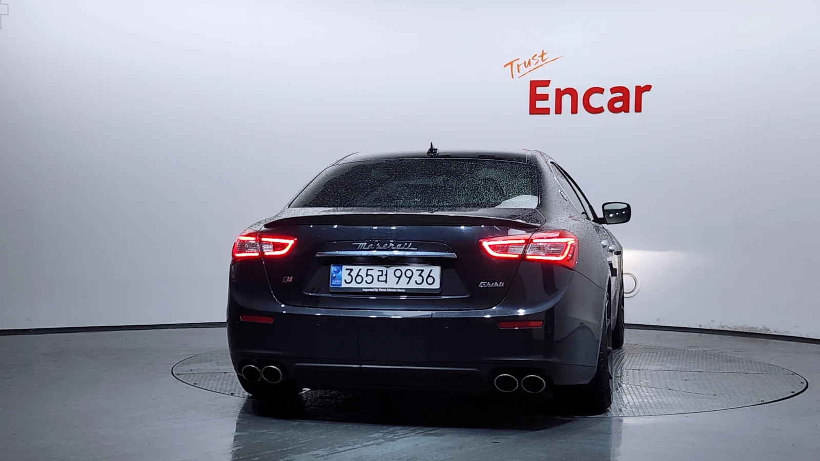 Maserati Ghibli 3.0d* BLIND SPOT* ЕЛ. БАГАЖНИК* ЛЮК* КРАЙНА ЦЕНА, снимка 4 - Автомобили и джипове - 55595242