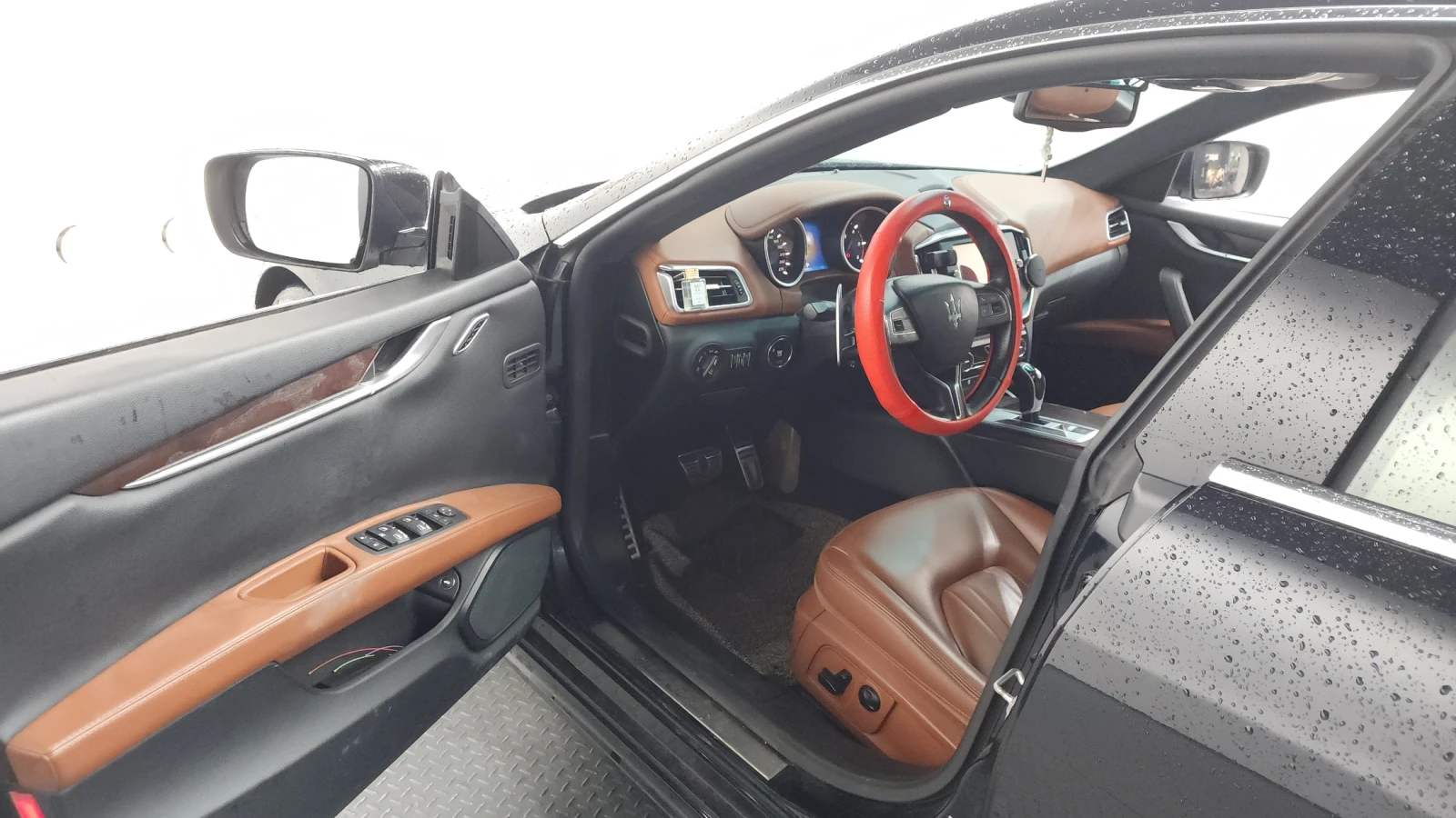 Maserati Ghibli 3.0d* BLIND SPOT* ЕЛ. БАГАЖНИК* ЛЮК* КРАЙНА ЦЕНА, снимка 10 - Автомобили и джипове - 55595242