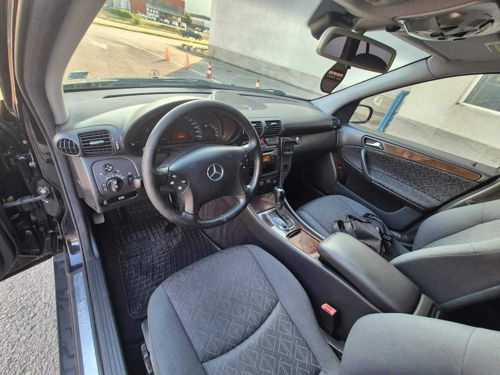 Mercedes-Benz C 220 C220 CDI, снимка 7 - Автомобили и джипове - 55837553