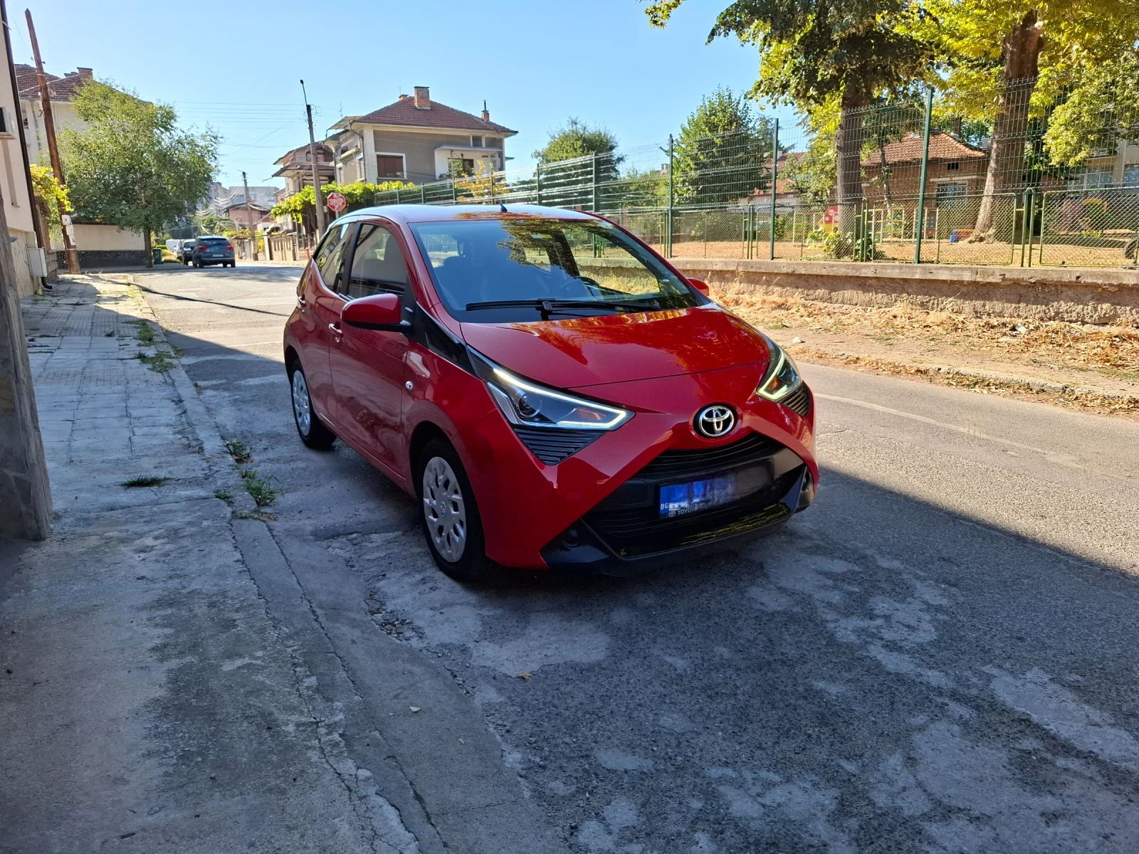 Toyota Aygo X-connect, снимка 2 - Автомобили и джипове - 56125421