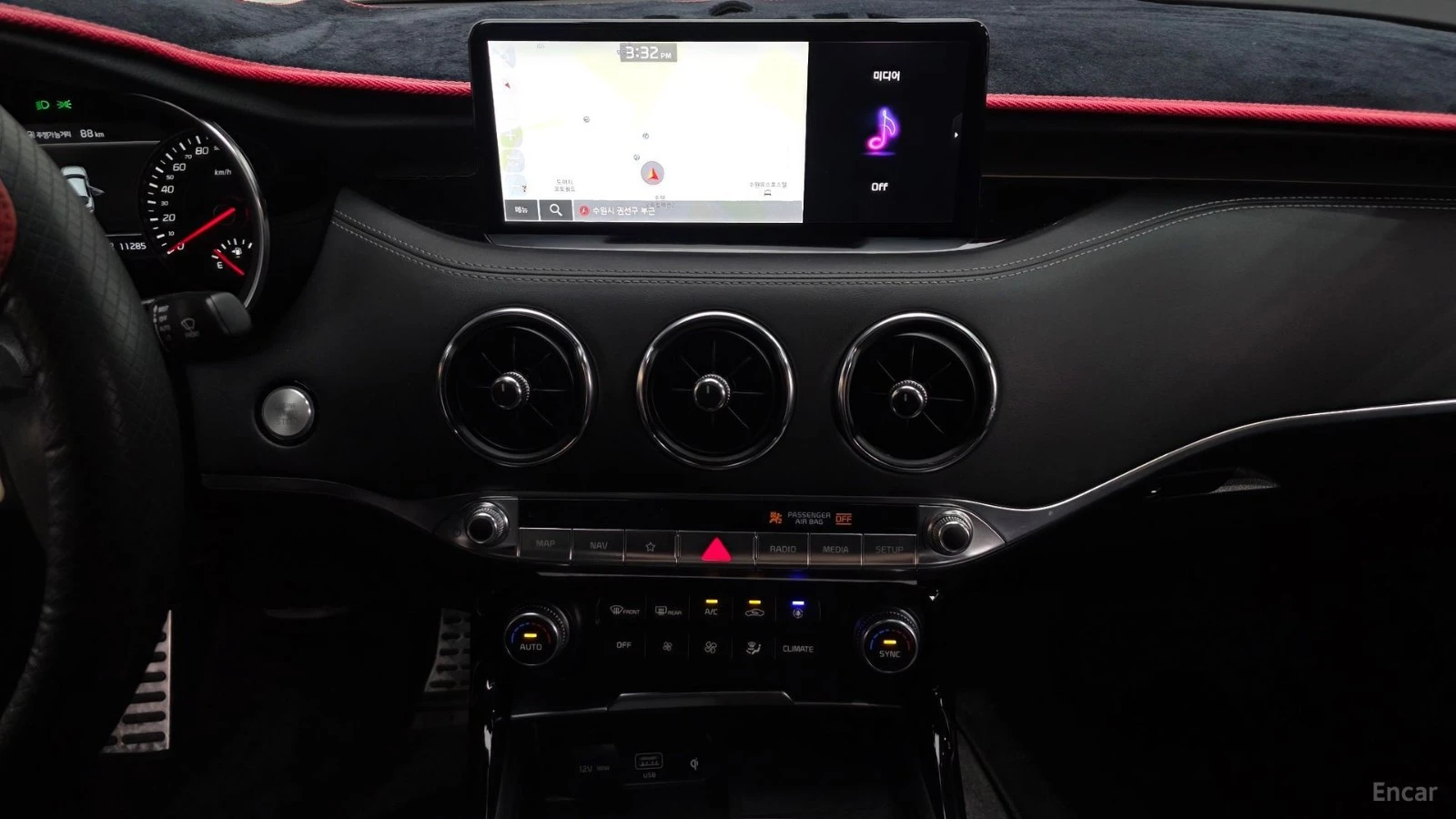 Kia Stinger 3.3 AWD GT| SILVER PEARL WRAP| LEXICON| HUD| 360 | Mobile.bg � ����������� 12