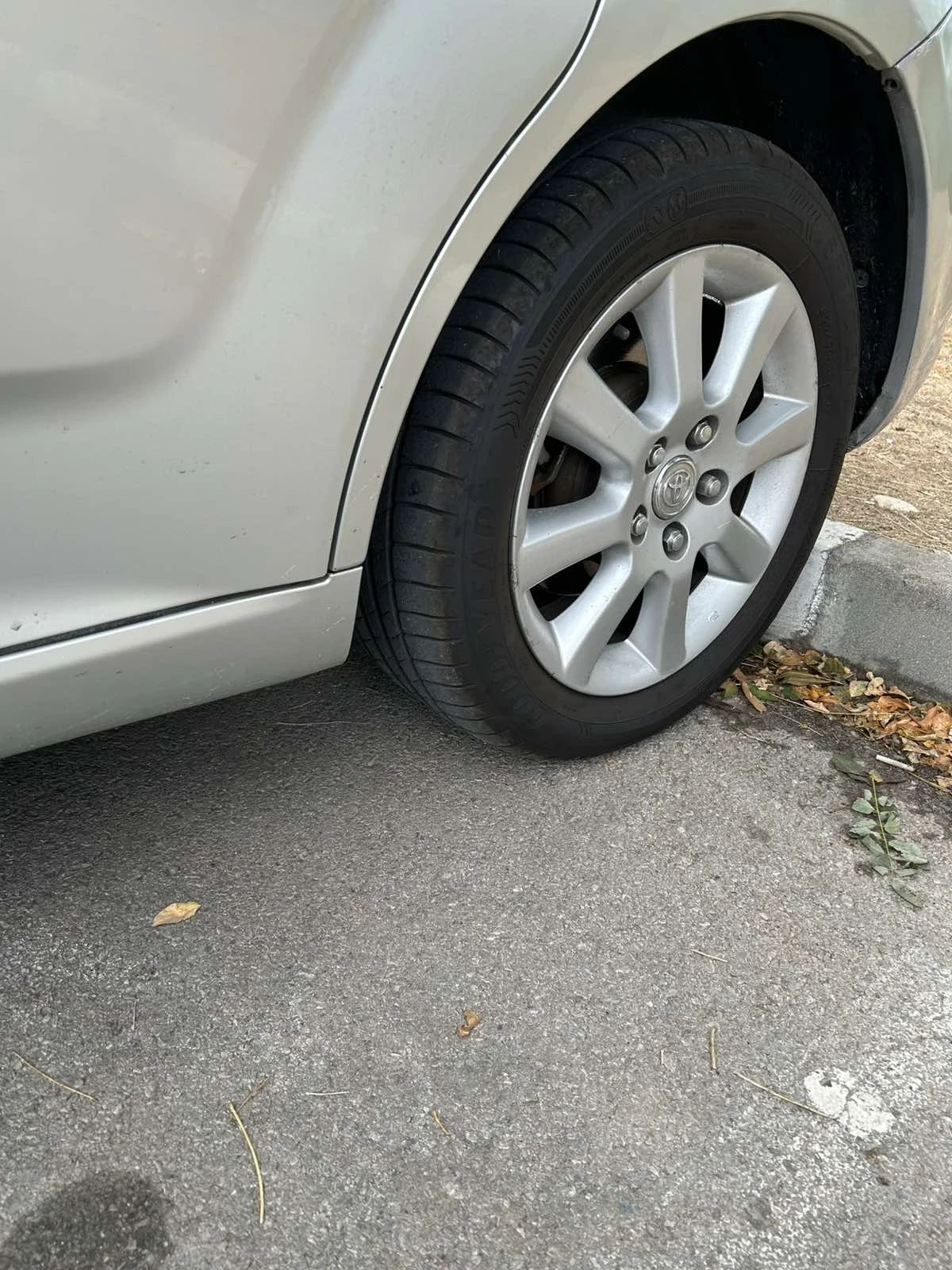 Toyota Corolla verso 2 d4d 116к.с., снимка 7 - Автомобили и джипове - 56247553