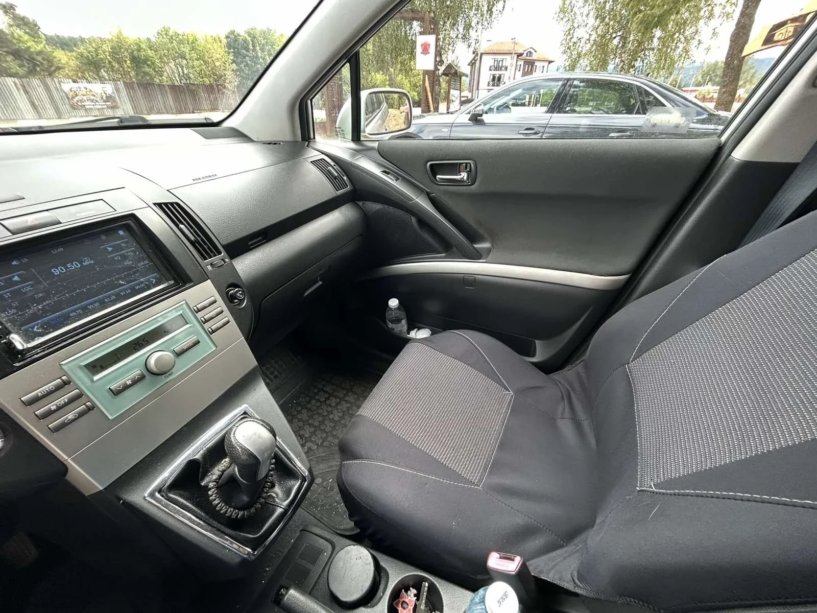 Toyota Corolla verso 2 d4d 116к.с., снимка 14 - Автомобили и джипове - 56247553