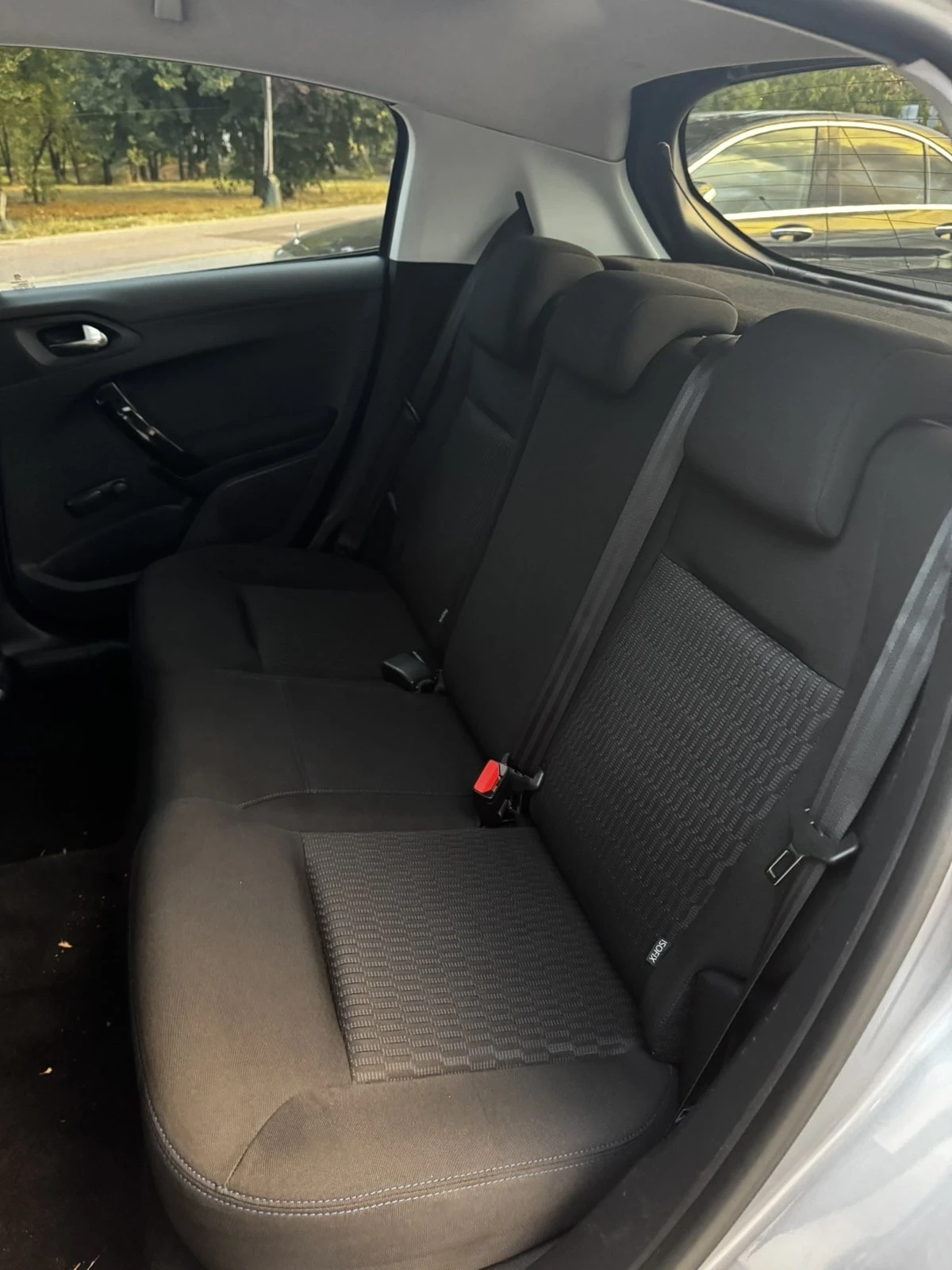 Peugeot 208 1.5 HDI | Mobile.bg � ����������� 12