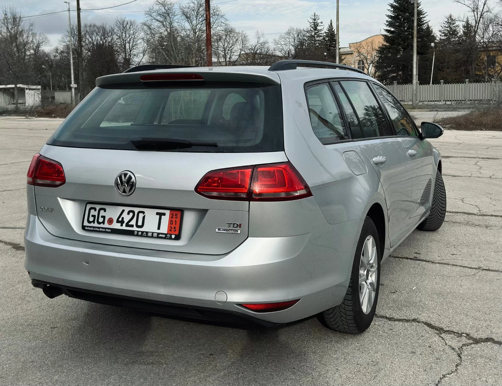 VW Golf, снимка 4 - Автомобили и джипове - 56632282