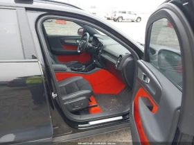 Volvo XC40 2l T5 R-Design, снимка 5 - Автомобили и джипове - 53618794