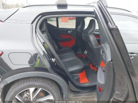 Volvo XC40 2l T5 R-Design, снимка 8 - Автомобили и джипове - 53618794