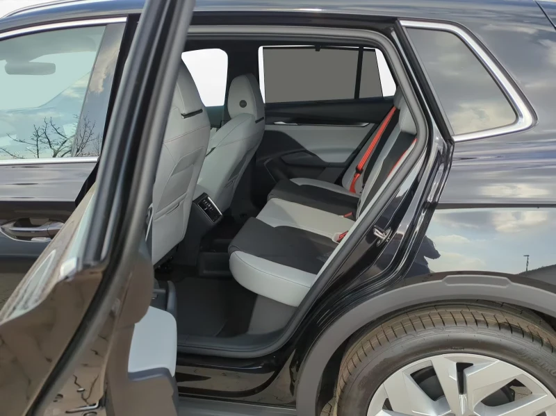 Skoda Elroq 85/LODGE/286HP/CAM/DIGITAL/AMBI/LED/NAVI/375fpr, снимка 12 - Автомобили и джипове - 51025882