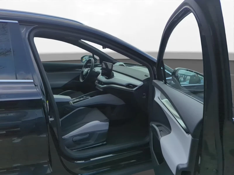 Skoda Elroq 85/LODGE/286HP/CAM/DIGITAL/AMBI/LED/NAVI/375fpr, снимка 11 - Автомобили и джипове - 51025882