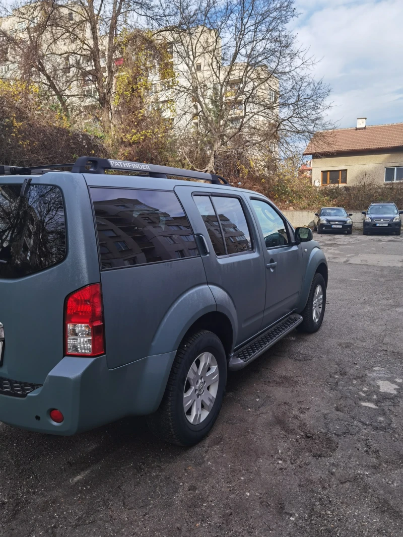 Nissan Pathfinder, снимка 10 - Автомобили и джипове - 51250150