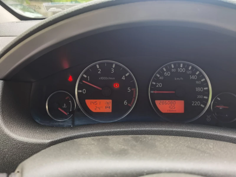 Nissan Pathfinder, снимка 3 - Автомобили и джипове - 51250150