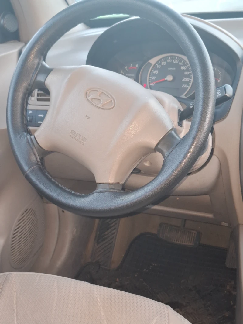 Hyundai Tucson, снимка 7 - Автомобили и джипове - 52425771