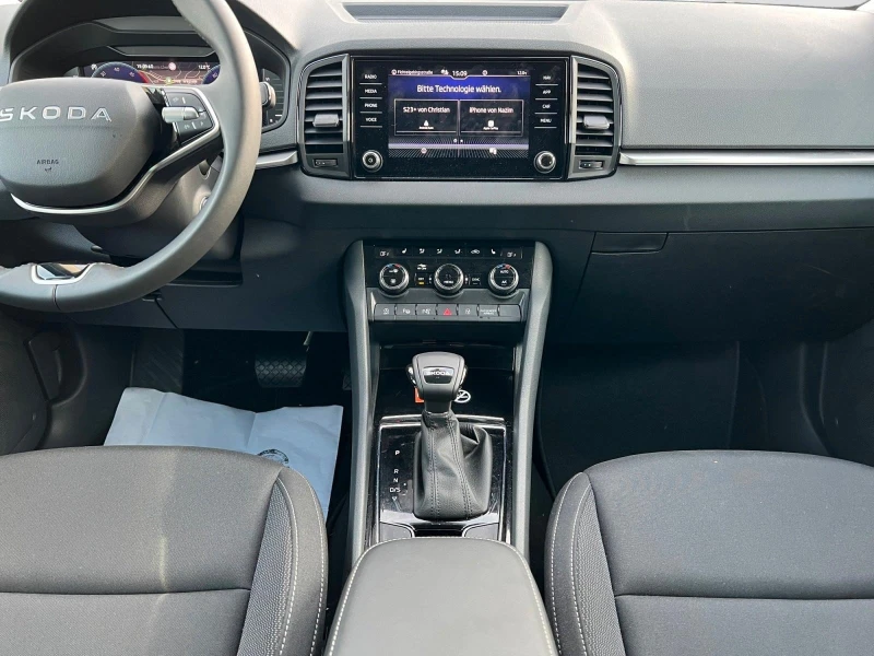 Skoda Karoq 2.0TDI* DSG* LED* NAVI* CARPLAY* , снимка 11 - Автомобили и джипове - 52442884