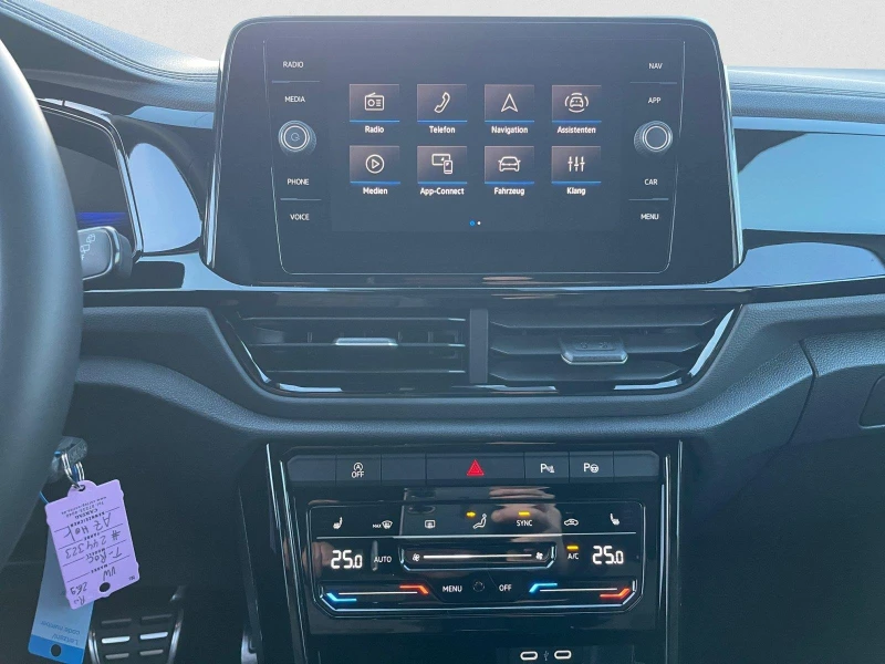 VW T-Roc 2.0TSI* R-LINE* 4MOTION* LED* CAM* DISTR* , снимка 11 - Автомобили и джипове - 53034275