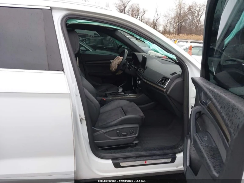 Audi SQ5 * PREMIUM TFSI QUATTRO TIPTRONIC * CARFAX * , снимка 5 - Автомобили и джипове - 53423450