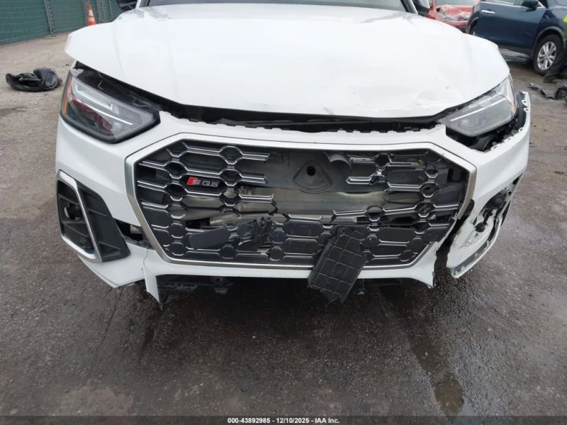 Audi SQ5 * PREMIUM TFSI QUATTRO TIPTRONIC * CARFAX * , снимка 6 - Автомобили и джипове - 53423450