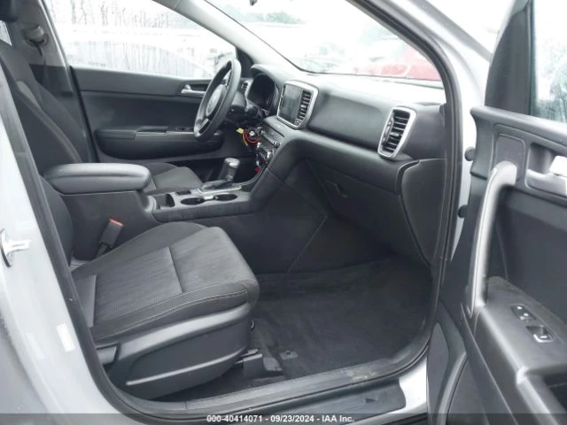 Kia Sportage 2.4L LX, снимка 5 - Автомобили и джипове - 47736950