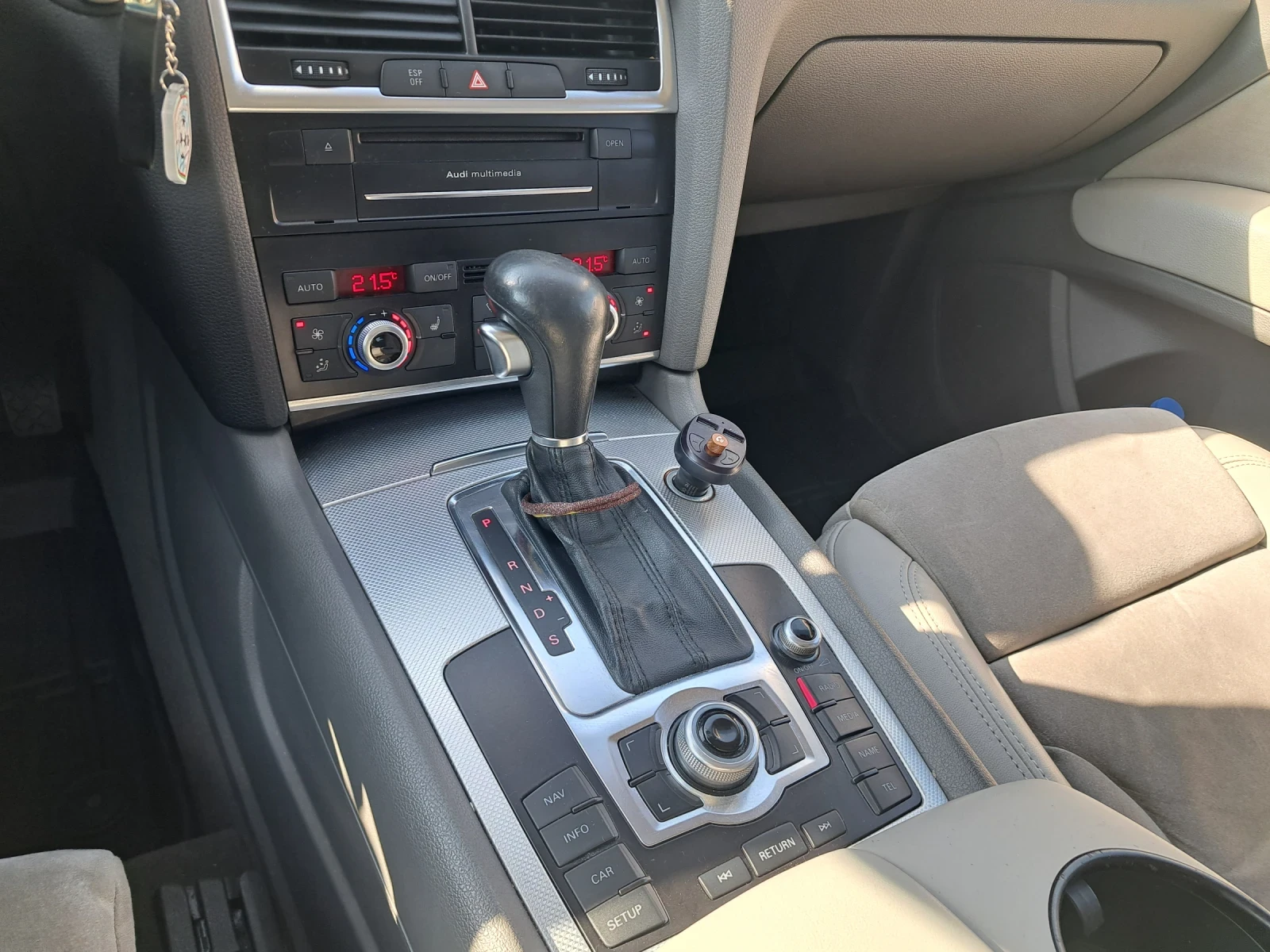 Audi Q7 3.0 tdi, снимка 12 - Автомобили и джипове - 34214155