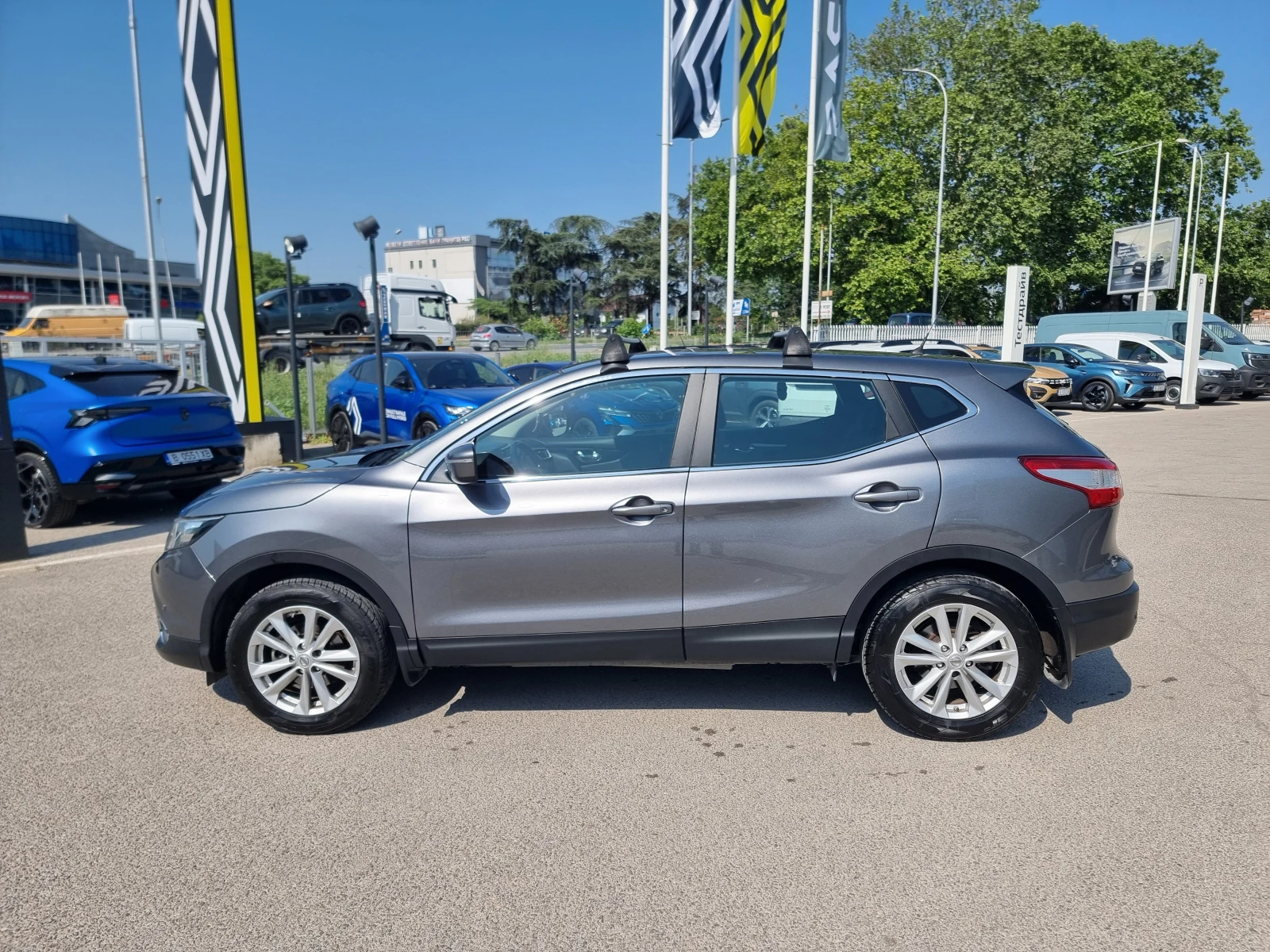 Nissan Qashqai 1.2 DIG-T - изображение 8