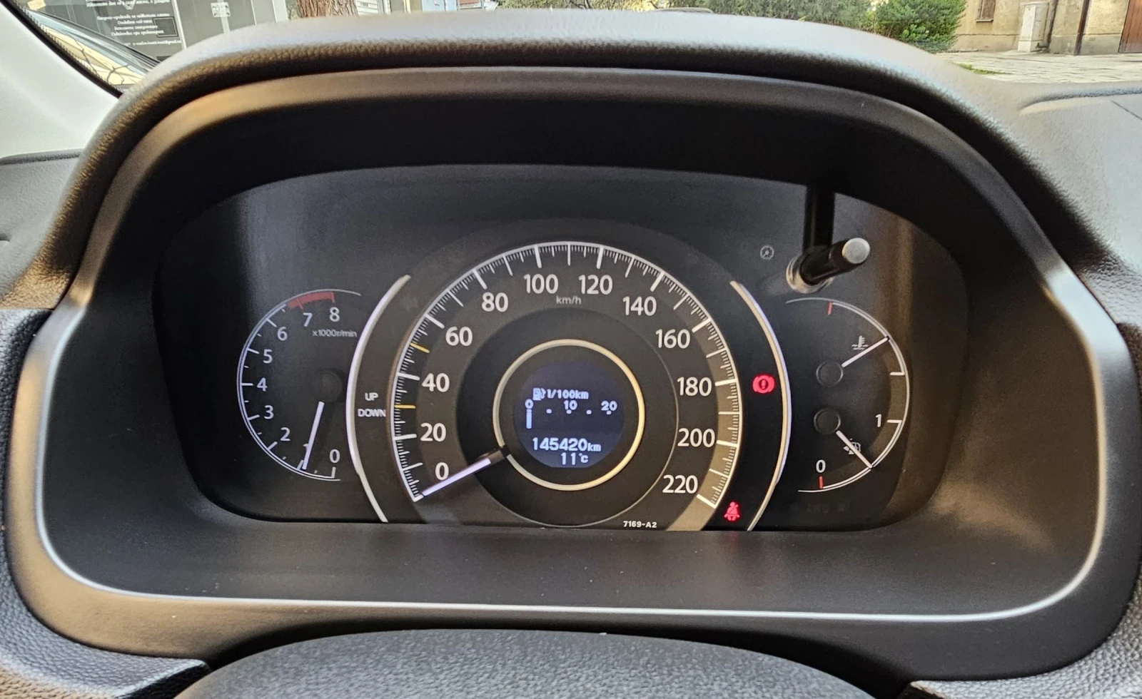 Honda Cr-v 2.0 i-Vtec 4x4 EURO 5B 145420km 8гуми с 8 джанти - изображение 10