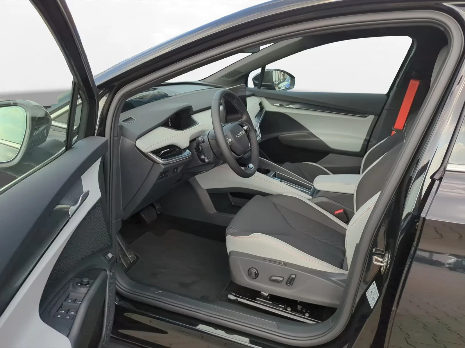 Skoda Elroq 85/LODGE/286HP/CAM/DIGITAL/AMBI/LED/NAVI/375fpr - изображение 8
