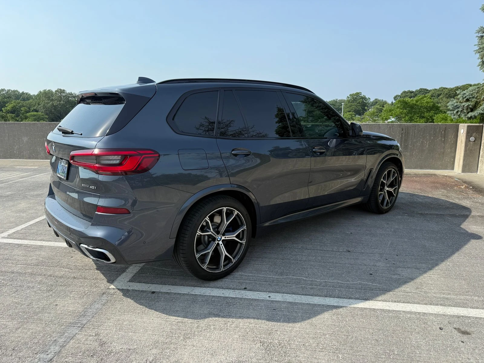 BMW X5 M* SPORT* ХЕДЪП* ОБДУХВАНЕ* ДИСТРОНИК* МЪРТВА* ТОЧ - изображение 2