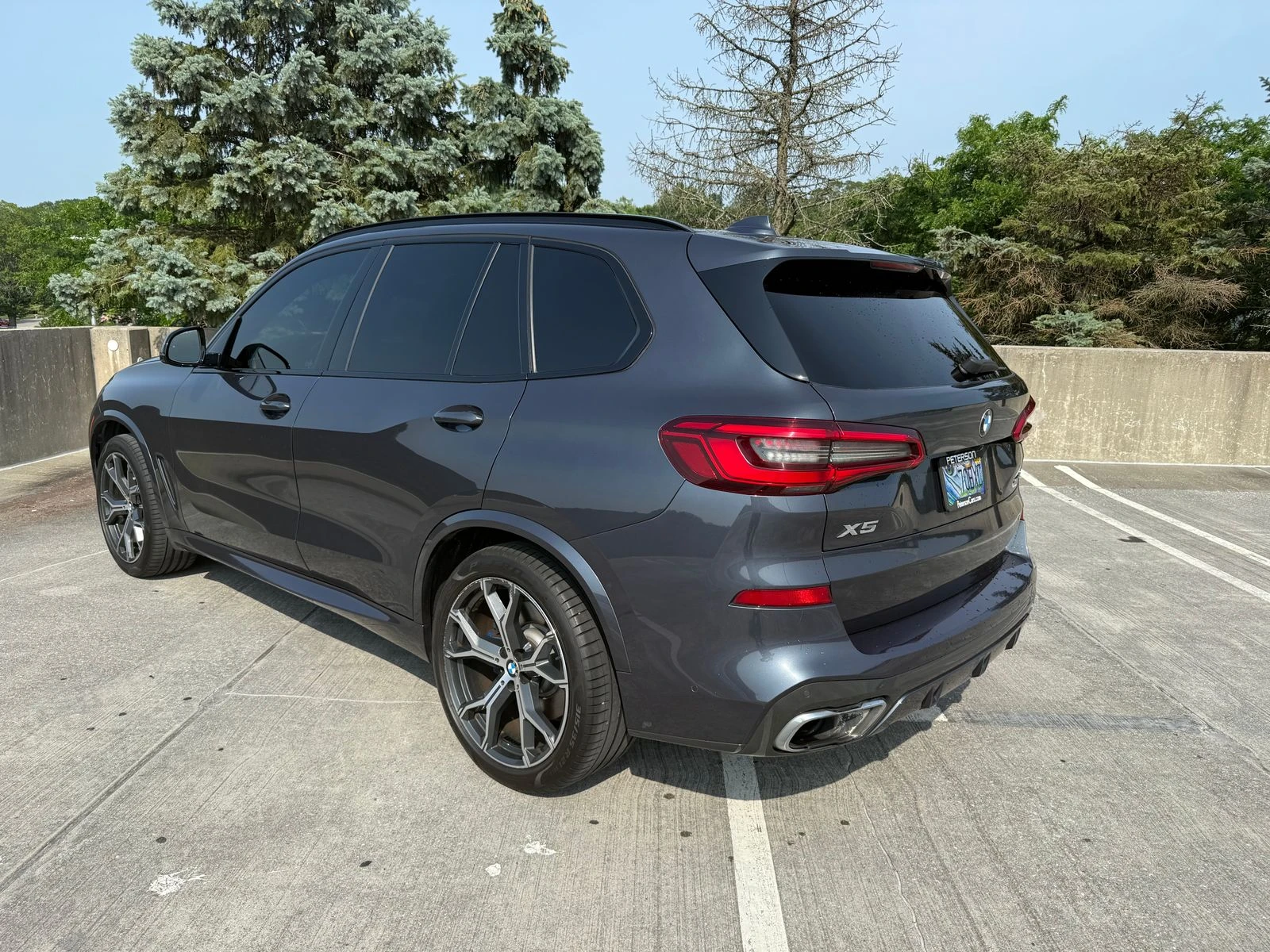 BMW X5 M* SPORT* ХЕДЪП* ОБДУХВАНЕ* ДИСТРОНИК* МЪРТВА* ТОЧ - изображение 4