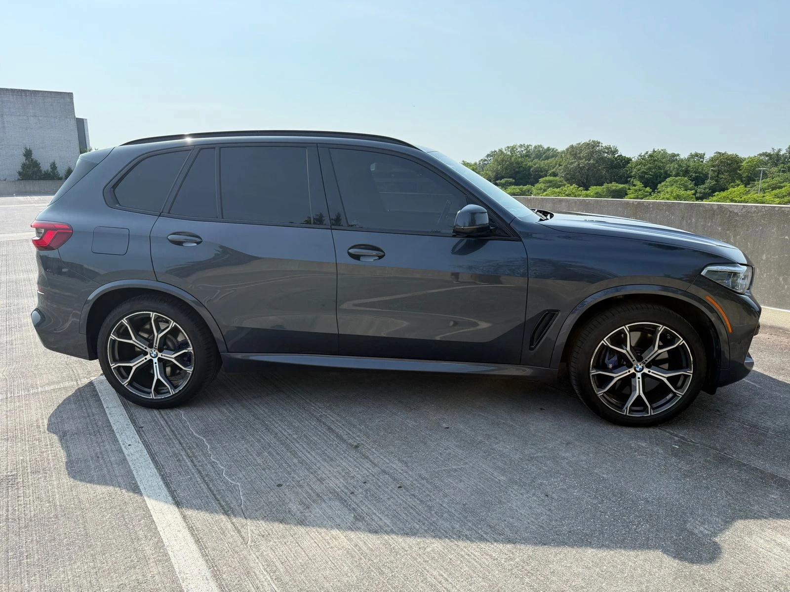 BMW X5 M* SPORT* ХЕДЪП* ОБДУХВАНЕ* ДИСТРОНИК* МЪРТВА* ТОЧ - изображение 6