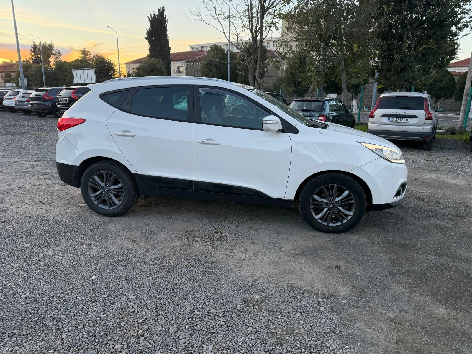 Hyundai IX35 1.7 CRDI 2WD PREMIUM  - изображение 4