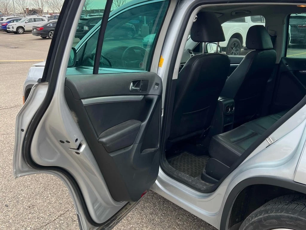 VW Tiguan * Comfortline * CARFAX *    | Mobile.bg   15