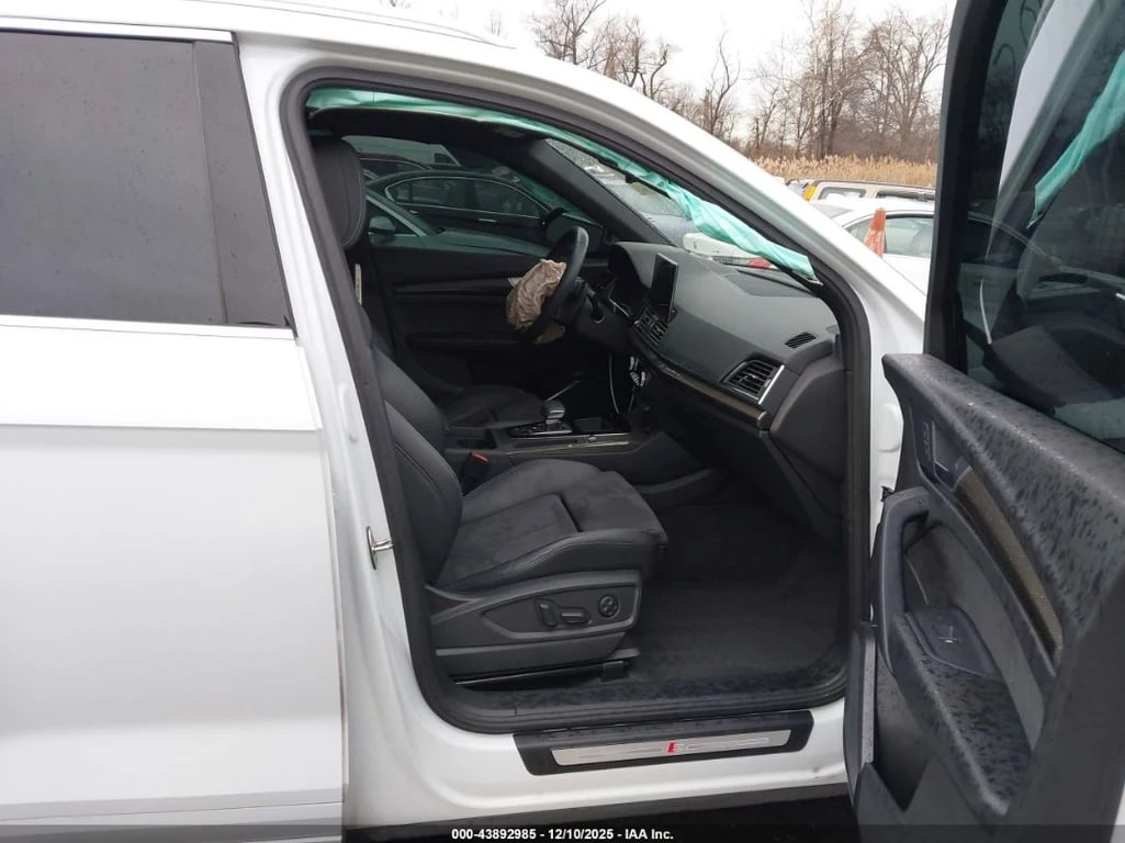 Audi SQ5 * PREMIUM TFSI QUATTRO TIPTRONIC * CARFAX *  - изображение 5