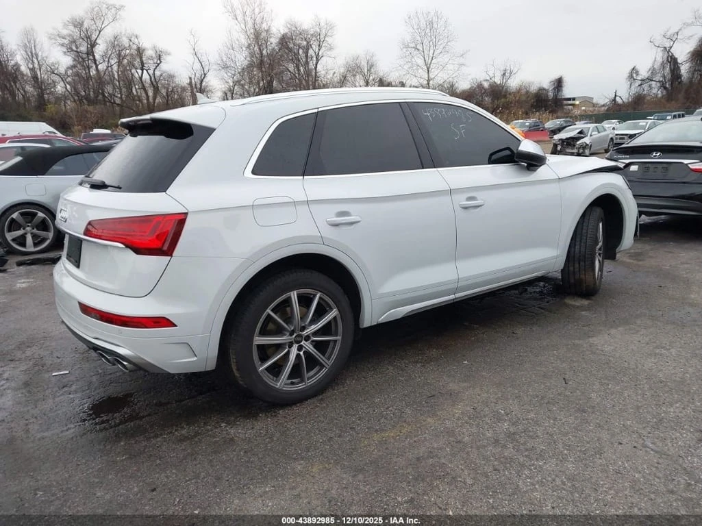 Audi SQ5 * PREMIUM TFSI QUATTRO TIPTRONIC * CARFAX *  - изображение 4