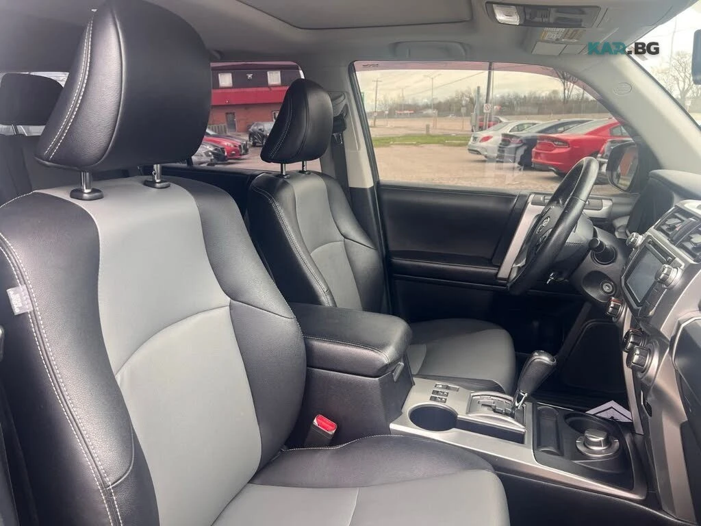 Toyota 4runner SR5 4WD/Камера/Подгрев/Нави/Кейлес, снимка 10 - Автомобили и джипове - 54573516
